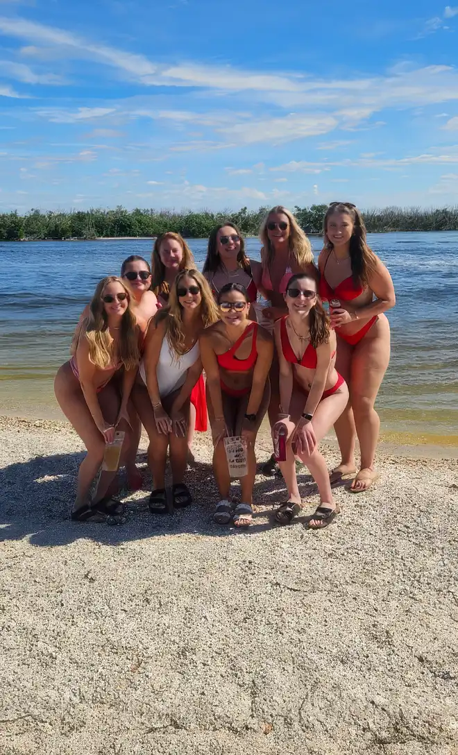 Tiki boat tour Island Hopping